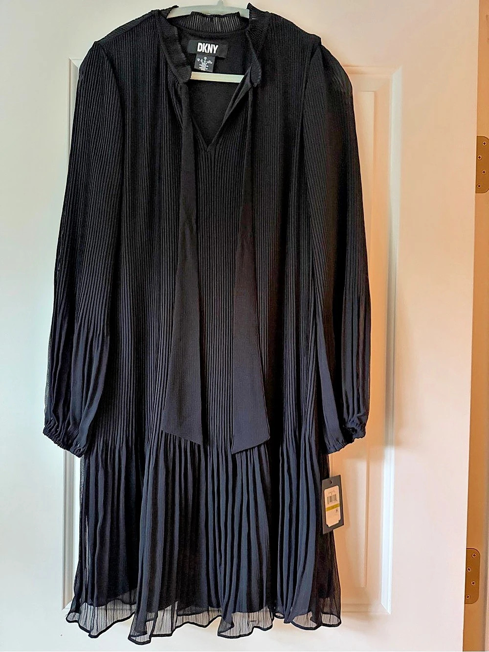 DKNY Long Sleeve Tie Neck Pleated Dress Midi Dress Black Size 14